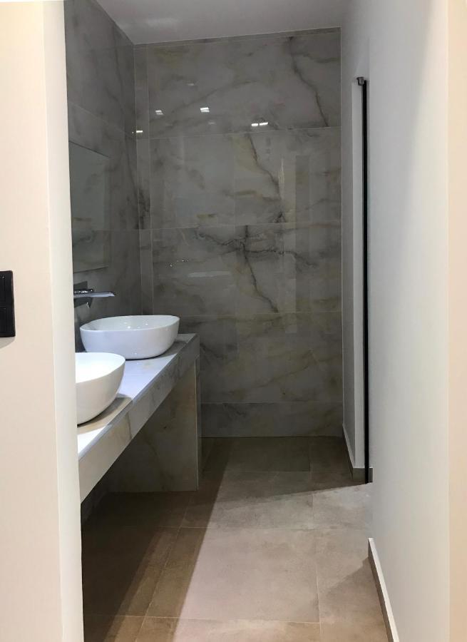 Blue Sea Suites Цуцурос Екстер'єр фото